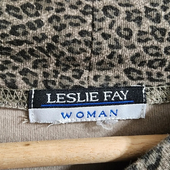 LESLIE FAY Leopard Print Mock Neck Top Size L - Picture 8 of 8